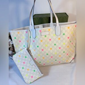 Adorable Gucci Supreme Stars Tote w/ Pochette 💓⭐️